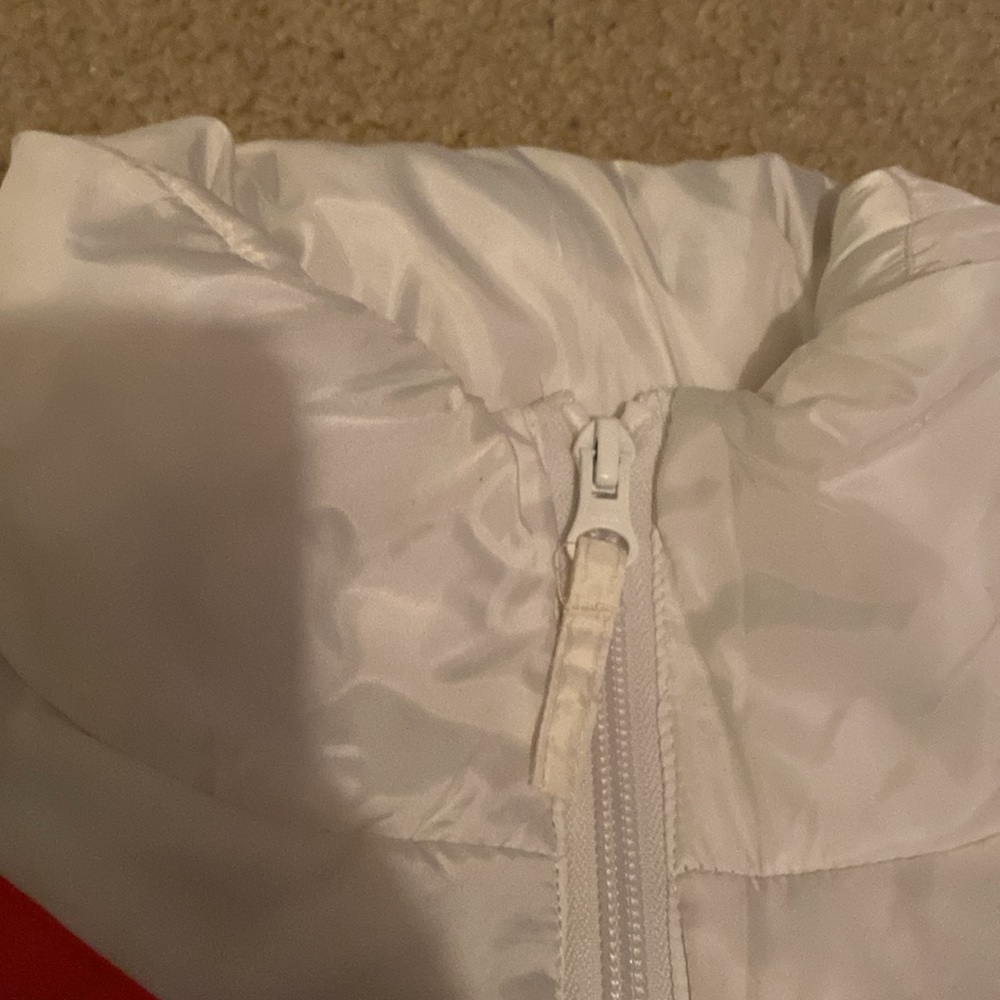 SO juniors small puffer vest with rainbow detail - Picture 5 of 6